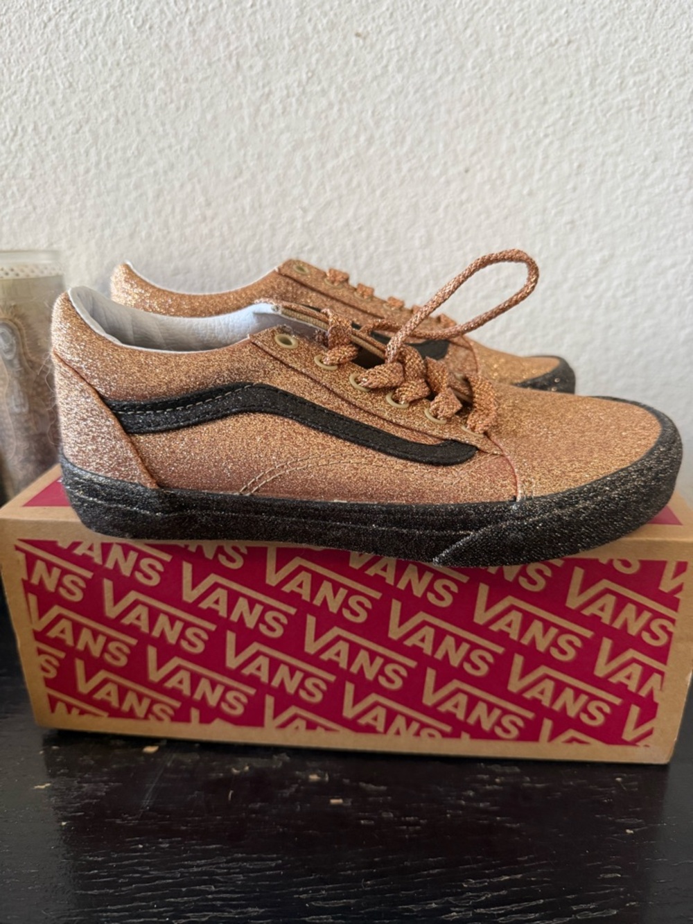 Vans Kids Glitter Low-Top Sneakers in Rose Gold and Black